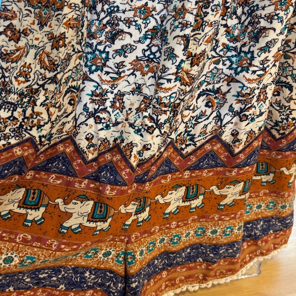 Xhilaration Multicolor Patterned Romper Size Large - Picture 2 of 8